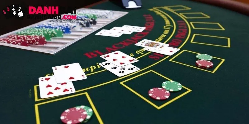 Cách chơi sâm lốc bắt đầu đúng lượt